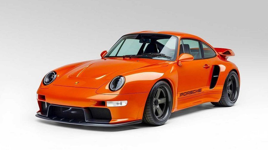 強大的動力和 Gunther Werks 的碳纖維車體讓經典的 Porsche 911 更具魅力