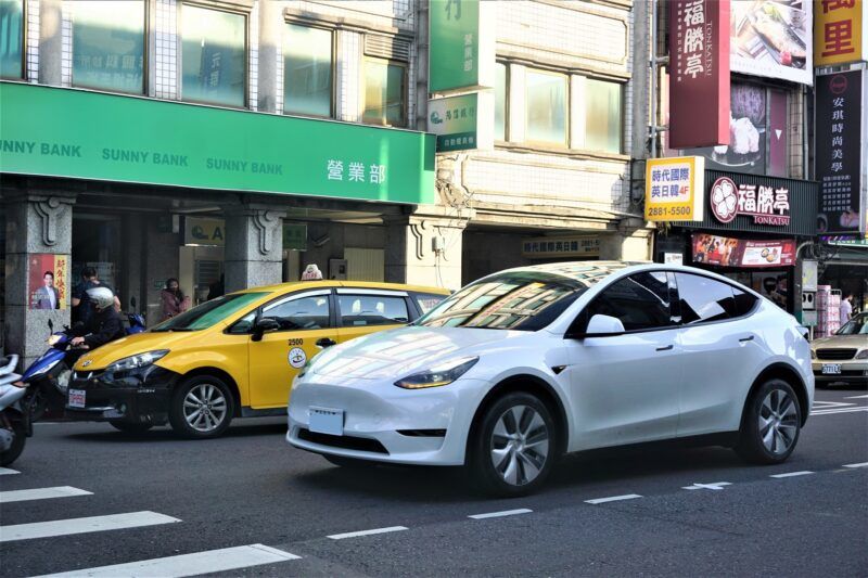 【車市分析】特斯拉效應 電動車海嘯掀起車壇革命