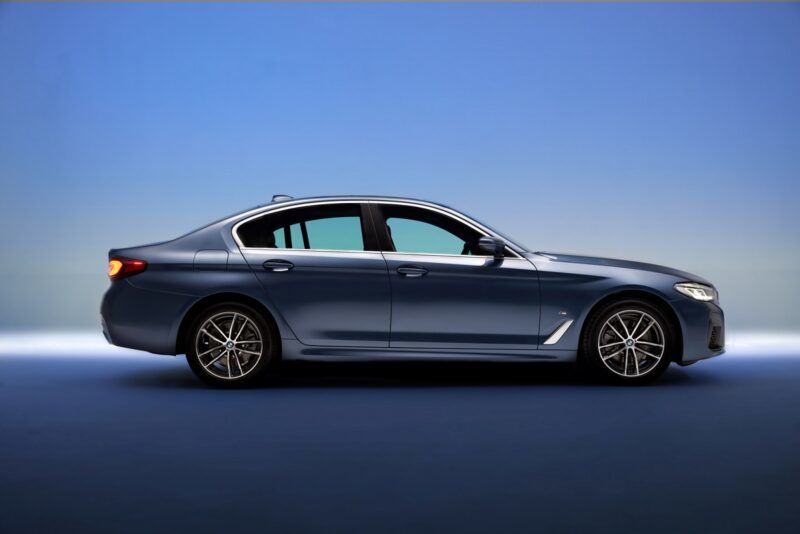 紳士風範 全新BMW 520i M Sport鉑金版登場 售價299萬