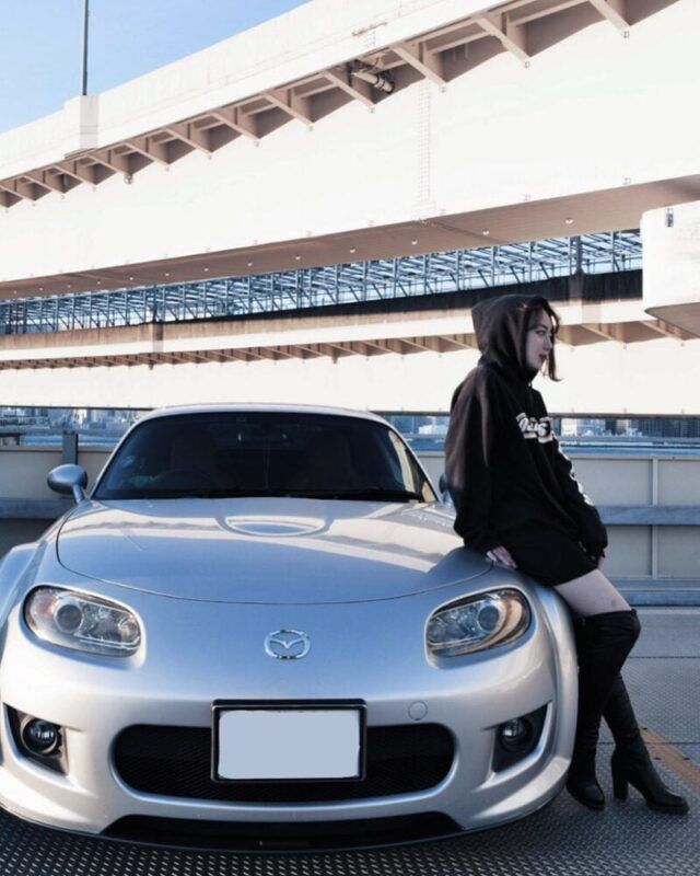 喜愛跑車的21歲女學生選擇Roadster (MX-5) ♡ 喜歡於賽道奔馳或在東京灣附近兜風♪