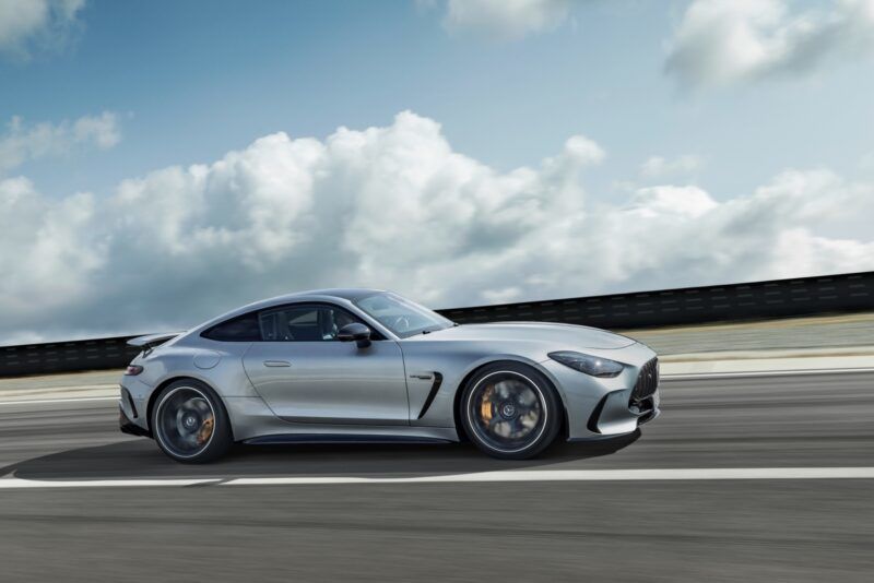 更具運動的 SL Coupe 回歸!  新世代 Mercedes-AMG GT Coupé 性能跑車全球首發！