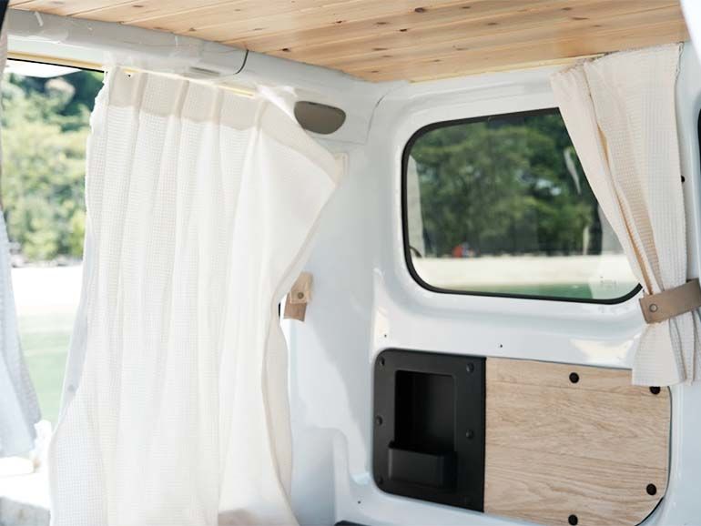 【車中泊】車宿必備品 窗簾安裝法