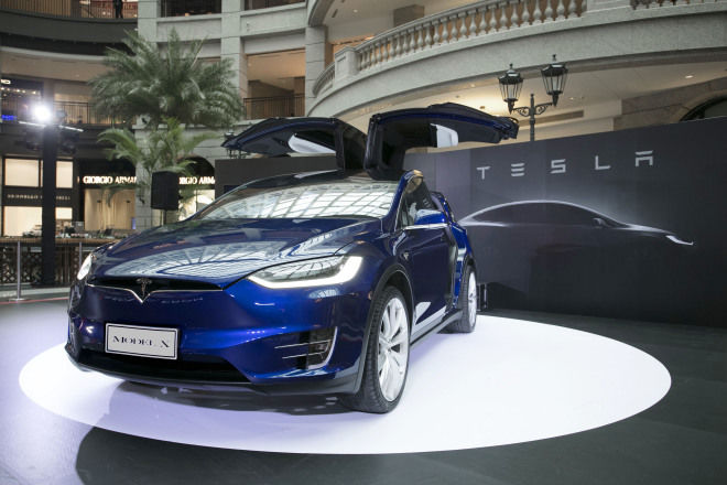 Tesla正式在台發表Model X運動休旅車款 
