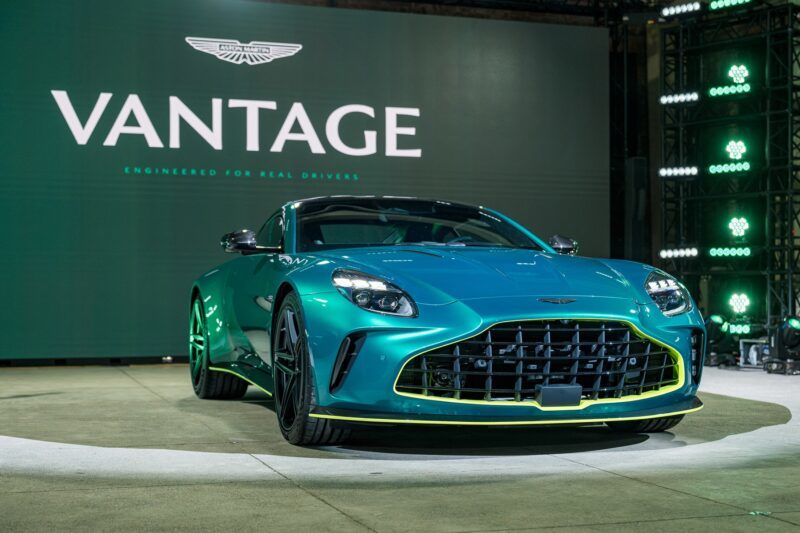 以駕駛者為中心 Aston Martin Vantage