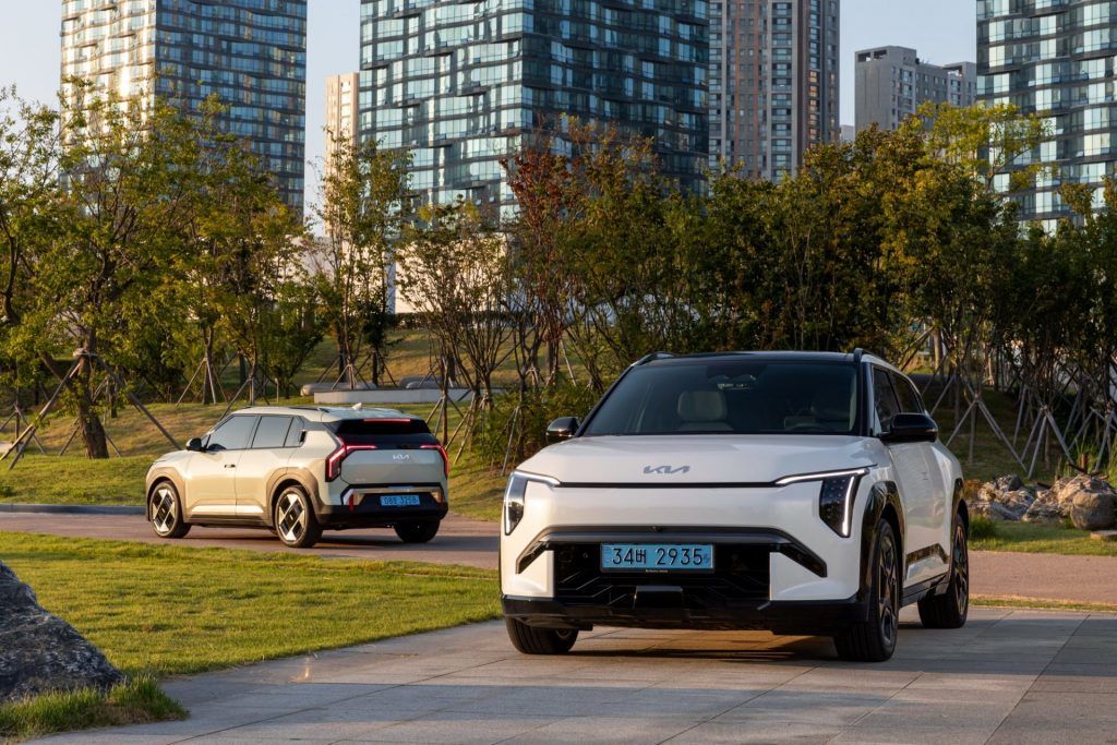 Kia開啟全面電動化世代，首座電動車專屬工廠正式啟用 The Kia EV3榮奪德國金舵獎