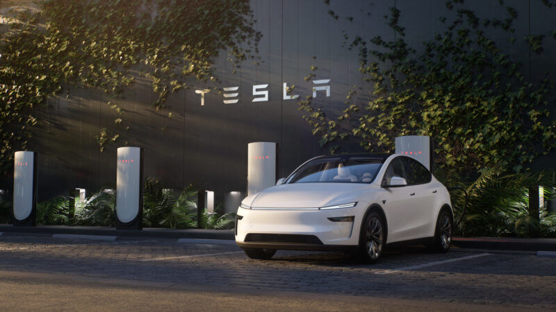 全新 Tesla Model Y 無預警現身台灣 預計將於第二季末開始台灣首批交付