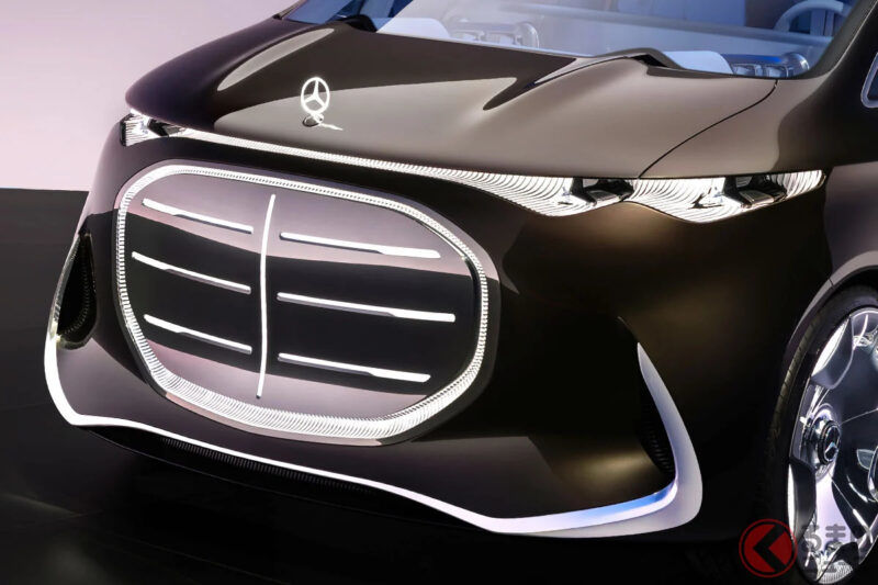 Mercedes-Benz公開全新「MPV」！ 採用發光水箱護罩與四方形的創新尾燈！