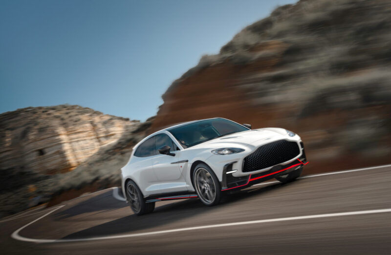 英倫暴徒 Aston Martin DBX S