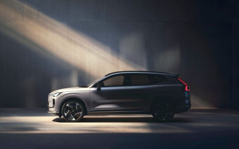 品牌首款增程型PHEV油電車 All New Volvo XC70