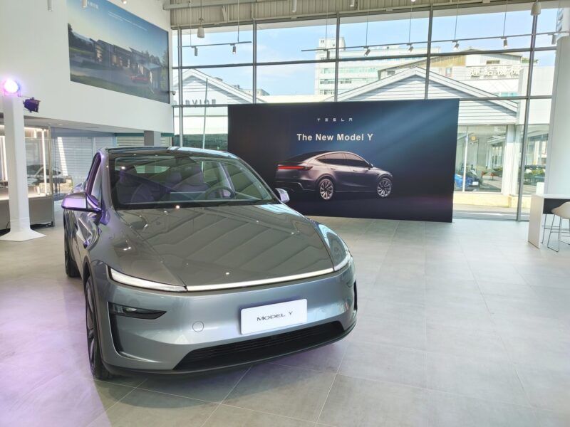 全面精進 Tesla Model Y