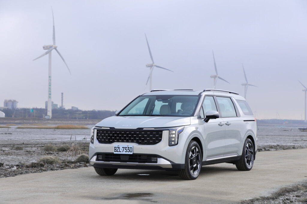 Kia全功能豪華休旅The new Carnival 連續四年榮獲車訊風雲獎「最佳進口大型MPV」！ 蟬聯2025年1-4月同級進口大型MPV銷售冠軍！