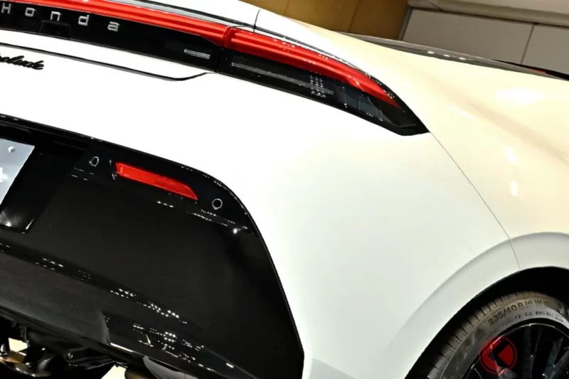 Honda 全新「雙門跑車」將於 2025 年秋季登場！ 以「Civic」為基礎打造的流線雙門 Coupé，首度搭載超狂換檔技術！ 雖然是油電混合動力，卻依然擁有震撼排氣聲浪，這款全新「Prelude」究竟有多迷人？