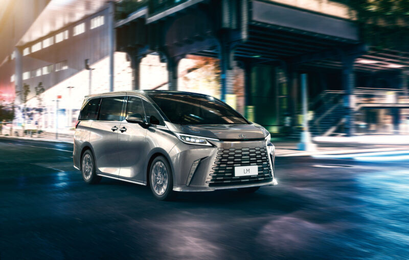 【2025車訊風雲獎】極奢移動行館 Lexus LM