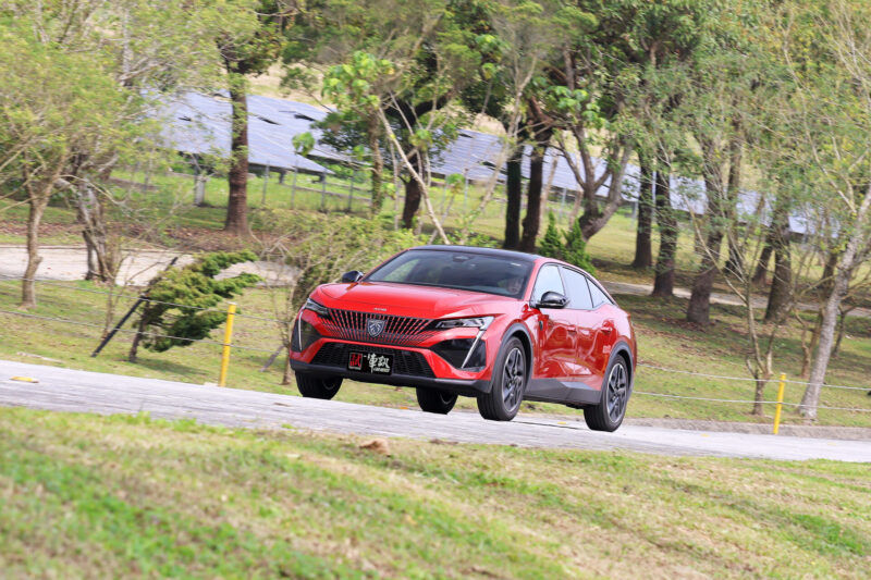 【一手試駕】躍升主力 Peugeot 408 Hybrid GT Premium Cielo