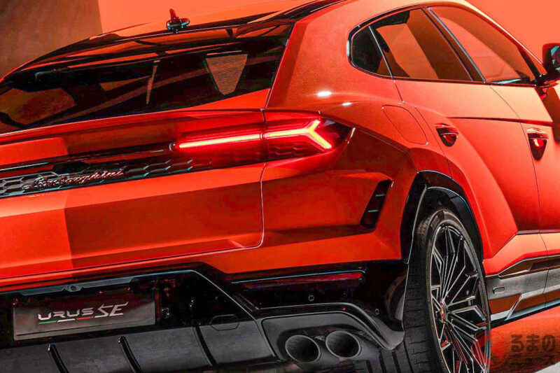 「世界最美足球員」公開超過3000萬日圓的高級車！ 網友狂讚「好華麗！」