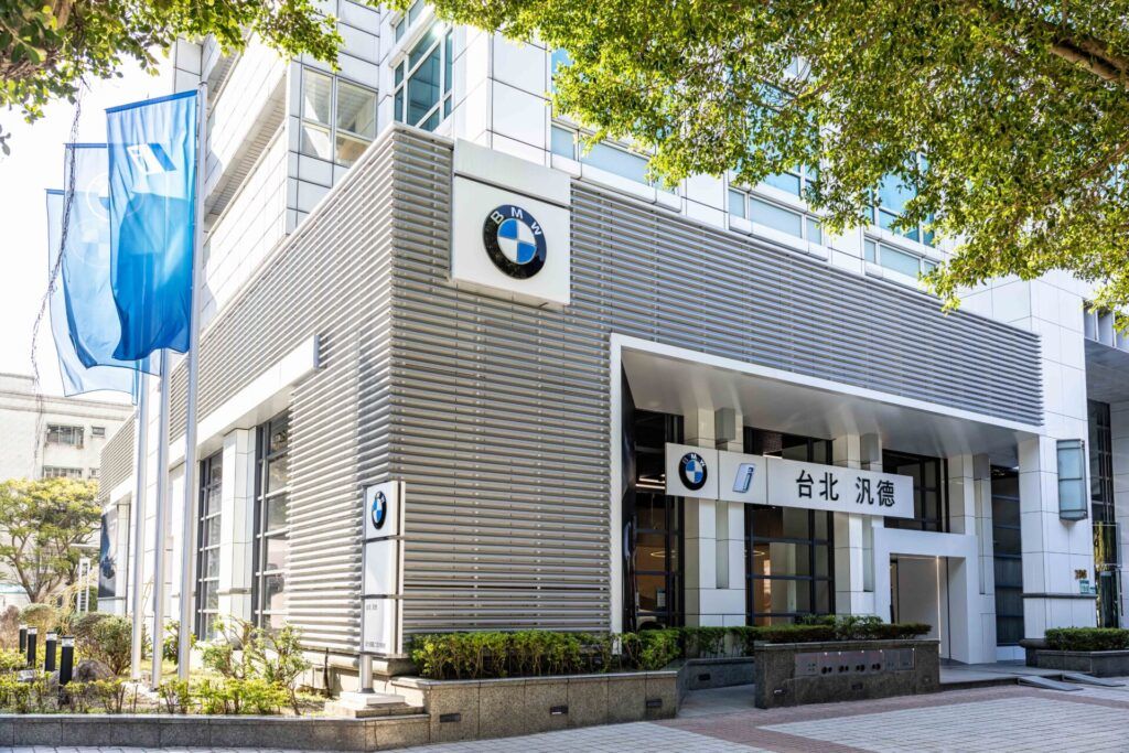 汎德永業啟動雙軌信託計畫 打造人才共榮的ESG職場典範 員工持股信託&福利儲蓄信託雙軌佈局 展現集團長期人才投資承諾