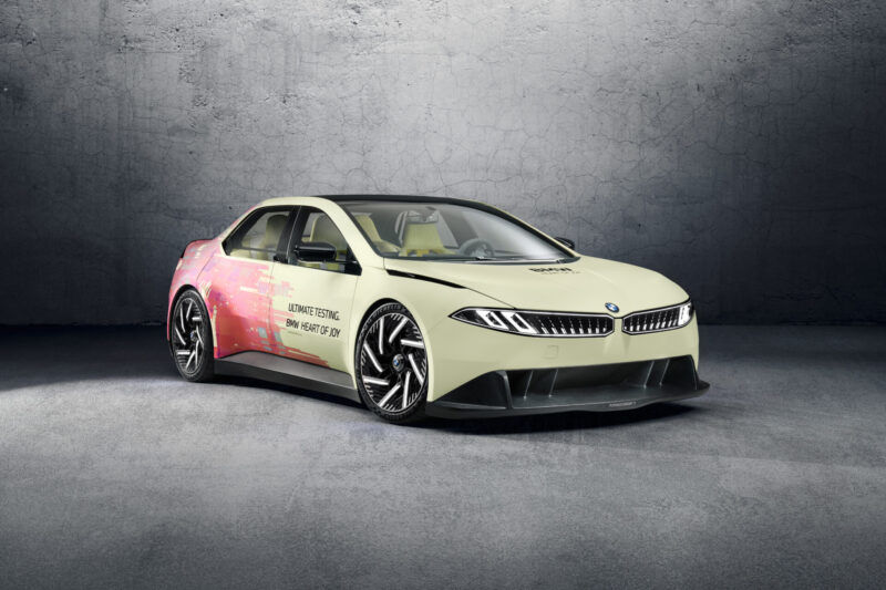 【2025上海車展】電馭樂趣 BMW Vision Driving Expreience