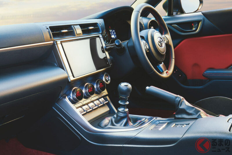豐田「最新GR86」超厲害！ 再度改良進化，成為「更安全的運動跑車」！ 後輪驅動搭配6速手排的「雙門轎跑」，到底有哪些改變呢？