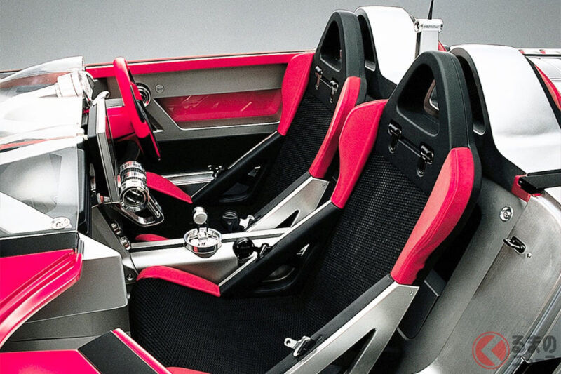 鈴木超正統派「MR跑車」超猛！ 搭載全球最快機車「隼」的超高轉速引擎，實現夢幻「2人座」！備受期待的「車×機車」融合實現「GSX-R／4」超吸睛！