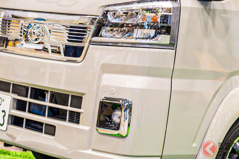 約440萬日圓！四人可乘坐的「輕型貨卡」公開引爆熱烈回響？  「太棒了」「好有型！」超「寬敞內裝」規格！「HiJet Truck」推出雙層「JP STAR Happy1+ city TYO」