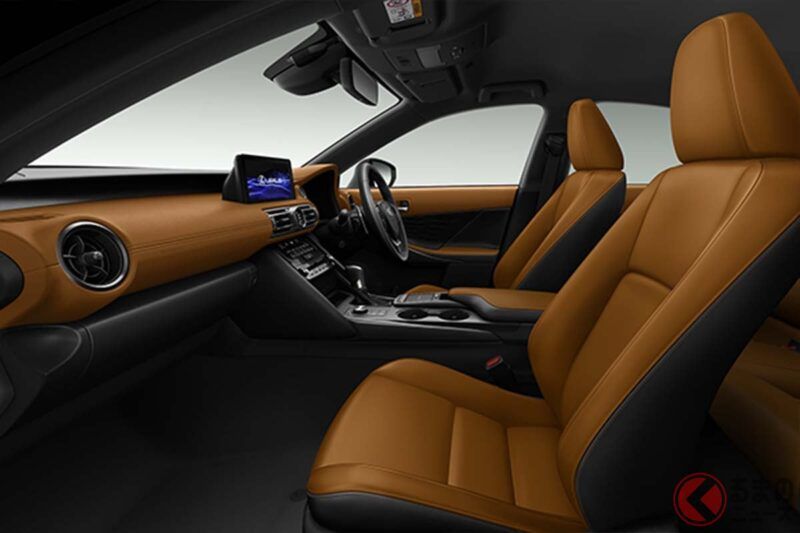 Lexus 新款「運動型轎車」引起超大迴響！  大家都說「唯一能用 400 萬日圓區間入手，很划算」、「安全配備很到位」、「有高級感又帥氣」！  就連已經停產也讓人惋惜的「IS」系列中，最平價的入門款也成了焦點！