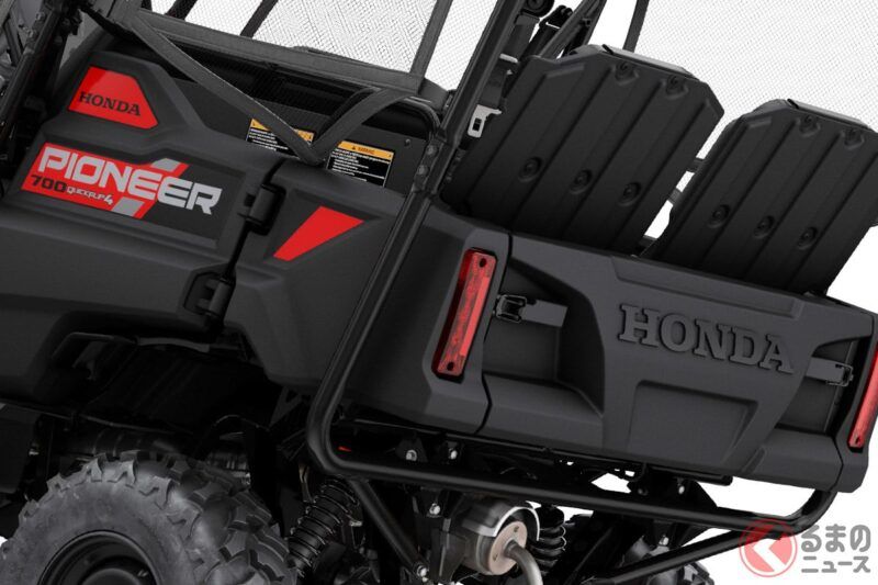新車約 190 萬日圓！本田發表「全新正統越野車」！全長不到 3 米的小型車身，搭載 675cc 強勁引擎！那麼「Pioneer 700」美規版本有哪些改變呢？