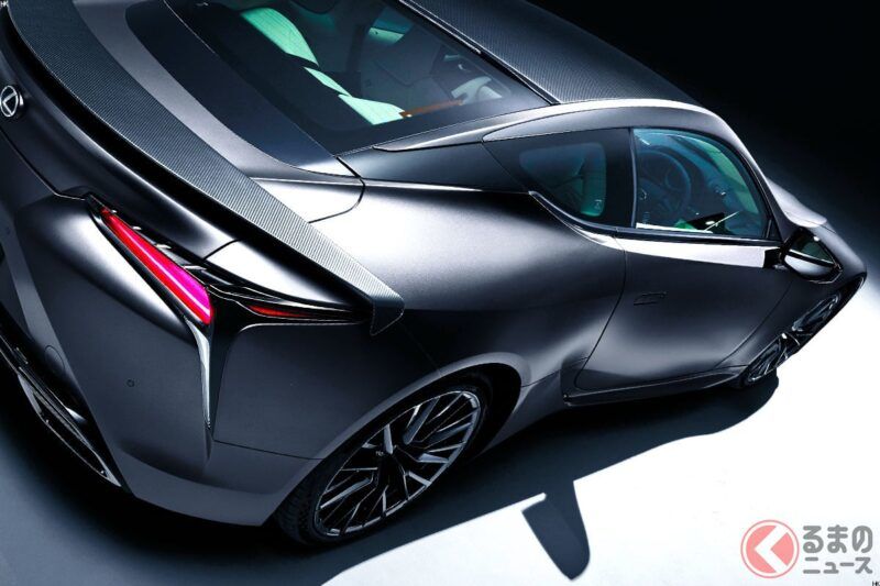雷克薩斯全新「超高級跑車」一上市就引發熱烈回響！大家直呼「超級吸睛」、「V8引擎的感覺爽翻了！」，還有網友說「價格超佛，這根本必買！」。 這款由工匠手工打造、內裝豪華到不行的旗艦跑車「新LC」，到底有多厲害呢？