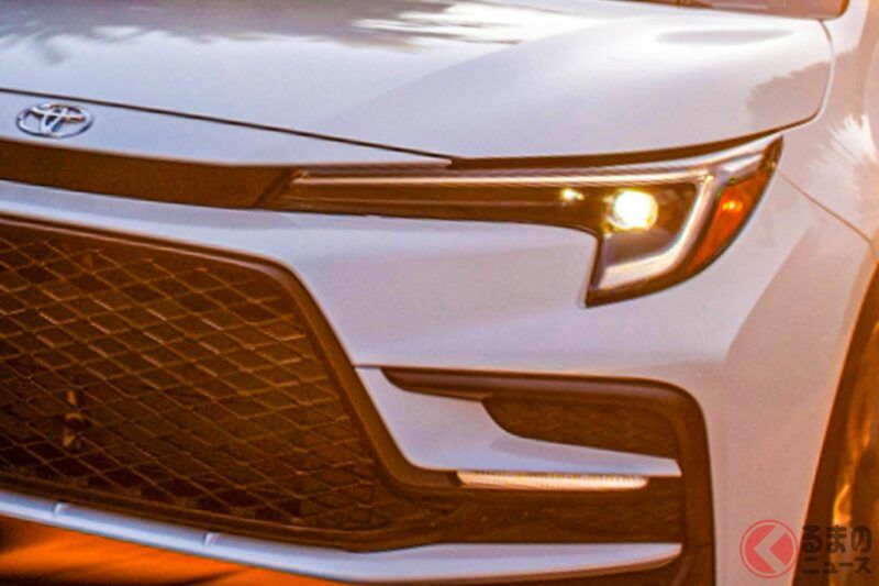 豐田推出全新「四門房車」！ 採用大膽「大嘴造型」與 2.0 升直列四缸引擎！ 運動感十足的「熱門車款」！ 美國版「Corolla」有哪些改變呢？