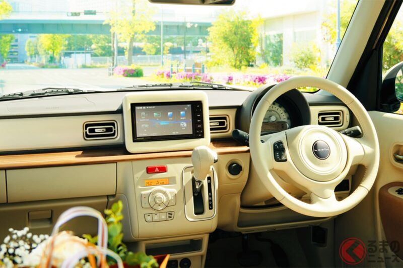 鈴木全新「輕型轎車」即將上市！ 外觀設計大翻新，搭載「全新動力組合」！ 首度導入廠家推出的「超便利功能」！ 再加上完善的安全配備，以及「時尚新車色」，這款進化版「Lapin」到底有多吸引人呢？