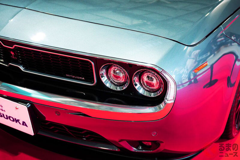 光岡推出的「復古風5人座跑車」引起高度關注！ 這款車以經典名車「Kenmeri」風格打造，採用圓形四燈的復古前臉設計，連年長車迷也為之興奮不已 搭載6速手排與「VTEC渦輪」引擎的客製化跑車「M55」，在活動中首次亮相