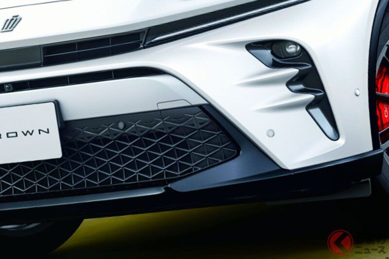 豐田推出全新「Crown」超高規格版本！  採用新潮「雙色塗裝」的豪華 SUV 超吸睛！ 全長 4.7 公尺的「5 人座車型」中，更特別推出了運動版限定車款「THE 70th」，究竟有什麼特別之處呢！￼￼￼