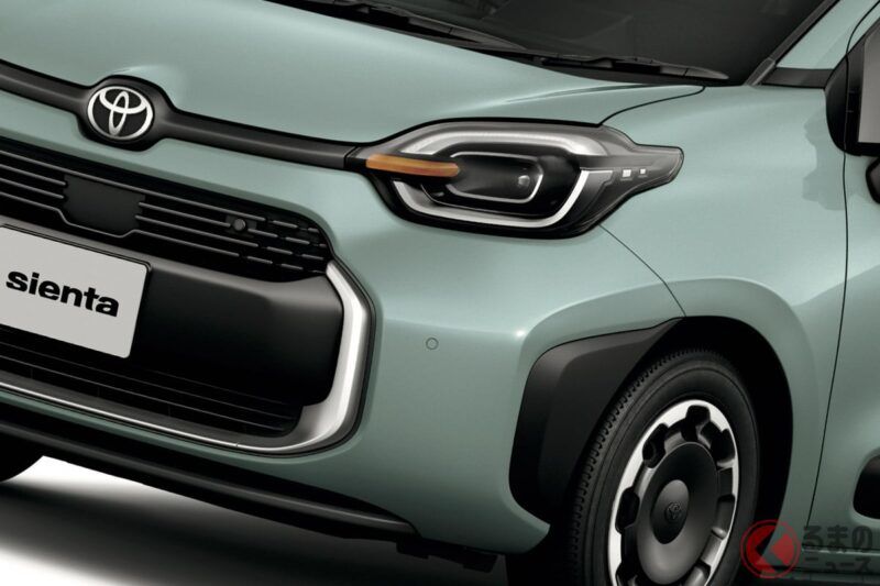 豐田「全新 Sienta」電動手煞車成為標配，加上「製造商首創」的劃時代煞車保持功能廣受好評！ 已經開始難以入手？ 經銷商人員透露，「就算價格稍高，為什麼大家還是選最頂級車型」的原因是什麼？￼￼￼