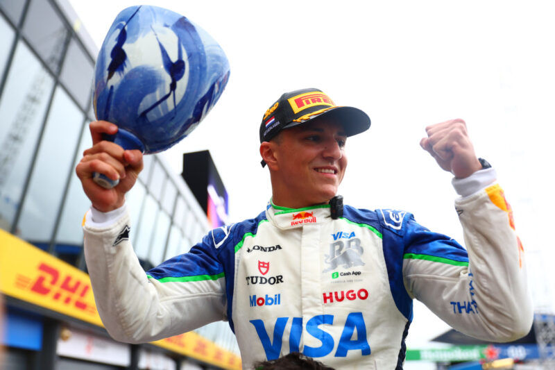 Visa Cash App Racing Bulls  新手  車手  Hadjar   生涯首登  F1  頒獎台