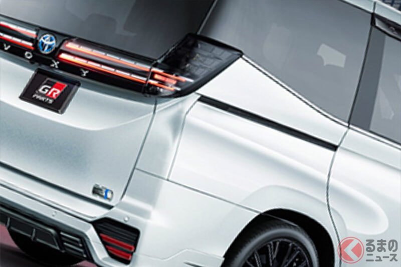 豐田創新「3排7人／8人座MPV」GR版本引熱烈回響！ 「感覺像另一台車一樣帥」「印象整個大變」的聲音不斷！駕駛樂趣倍增的「運動化版本VOXY」原廠改裝吸睛！