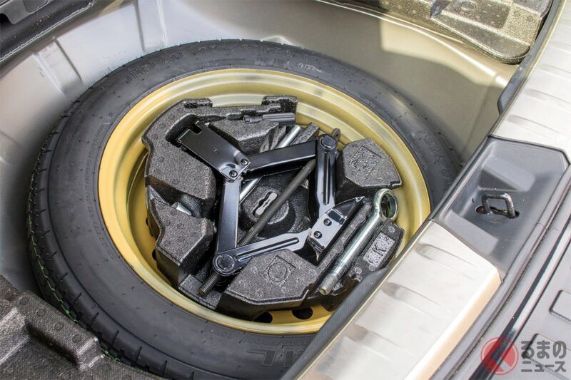 近年新車為什麼不再配備「備用輪胎」？ 如果行駛中爆胎該怎麼辦？ 曾經理所當然附上的備胎，為什麼現在變成選配了呢？