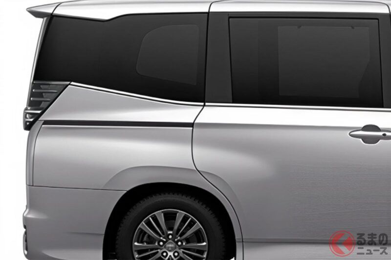 豐田全新「三排七人座」小型廂型車正式上市！  搭載「4WD 車型」，不僅油耗低至每公升 22 公里，還配備亮眼的專屬配備！ 內裝豪華，標配「船長座椅（Captain Seat）」！ 那麼，它與「Voxy」的頂級車型相比如何呢？