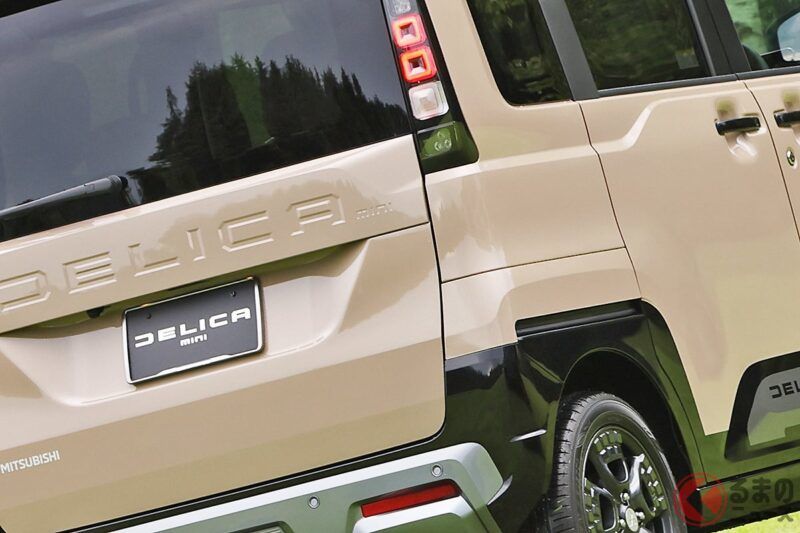 三菱的「新款輕型SUV休旅車」正式亮相！ 睽違才2年就全面改款，引來大批詢問！ 全新「Delica Mini」以圓燈的硬派外型登場，來看看經銷商收到哪些回饋聲音