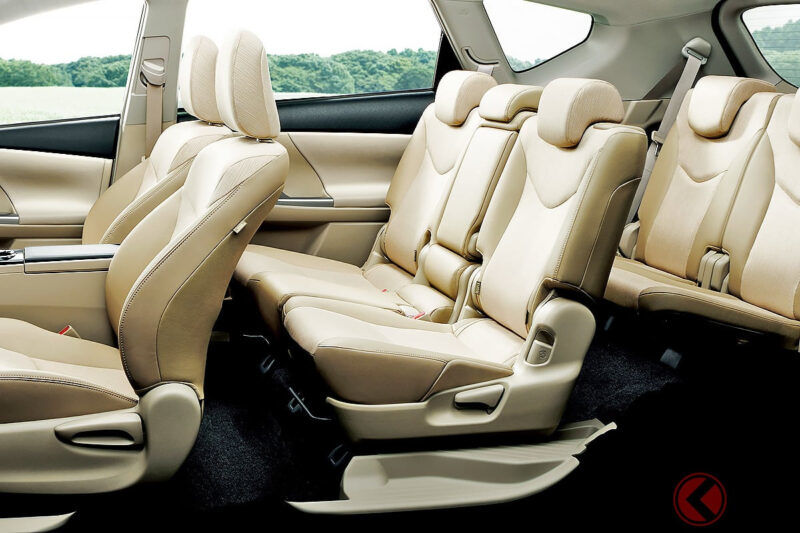 價值超高的「7人座Prius」!?  超寬敞3列座椅空間×全長4.6米級「剛剛好尺寸」！ “每公升31公里”超低油耗小型休旅車「Alpha」復活受矚目！