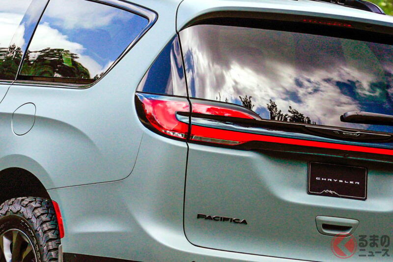 全長超過 5 米！全新「SUV 休旅車」亮相！ 搭載 3.6 升「V6 引擎」的「四輪驅動」車型登場！ 超寬敞內裝也很吸引人的「Chrysler Pacifica Grizzly Peak Concept」在美國亮相