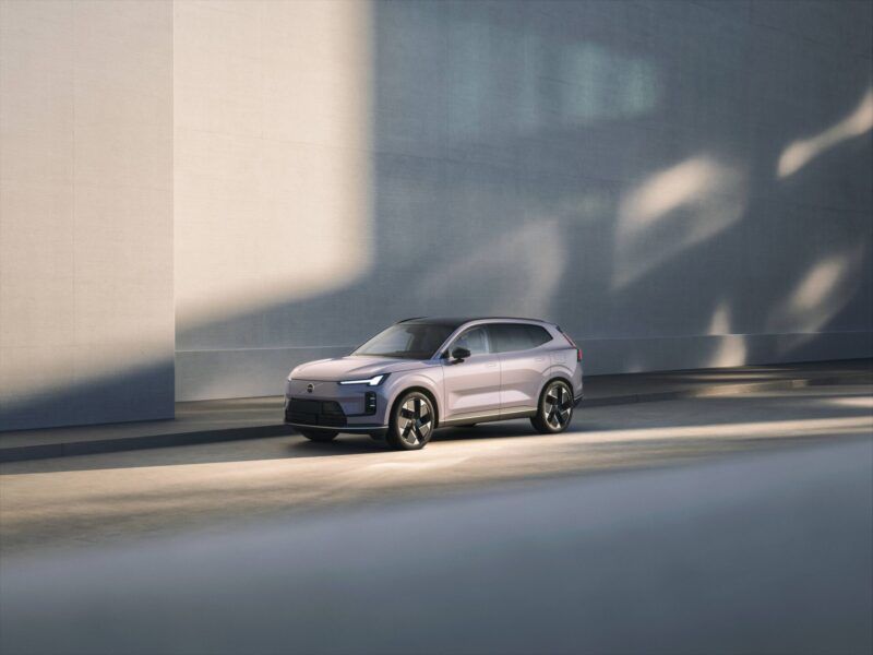 Volvo XC70長續航插電式混合動力 SUV引領家庭新選擇