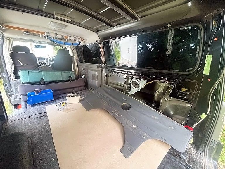 【車中泊】以車輛檢驗為契機決定進行車室大改裝 鋪設地板