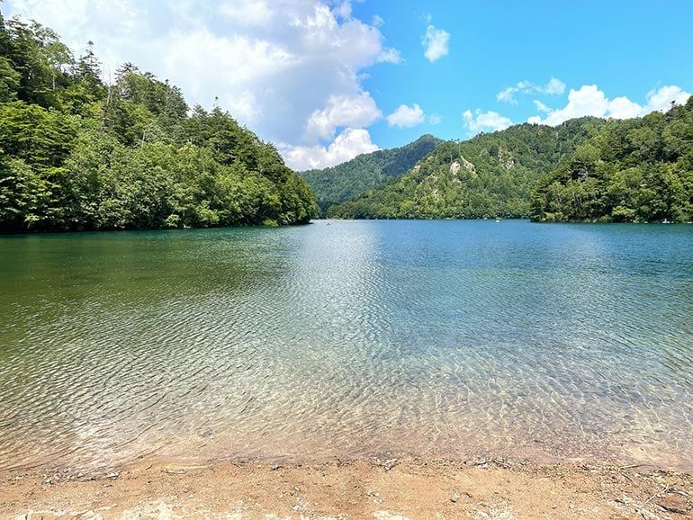 【車中泊】該如何做才能解決車宿的不便並同時享受其中呢?