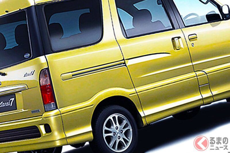 新車只要116萬日圓！ 小巧又實用的Daihatsu最小「3排座7人乘迷你休旅車」引發關注！ 全長僅3.7米，還配備「滑門」，是超級剛好的親民款！ 靈活操控最強的新型「Atrai 7」究竟有多吸引人呢？