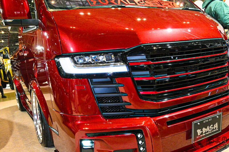 豐田推出「Land Cruiser 版」小型休旅車！？ 內裝奢華到爆的豐田「HiAce」大改造！ 而越野性能大概完全沒有的 B-DASH「Gets Ace」，究竟是什麼樣的車呢？