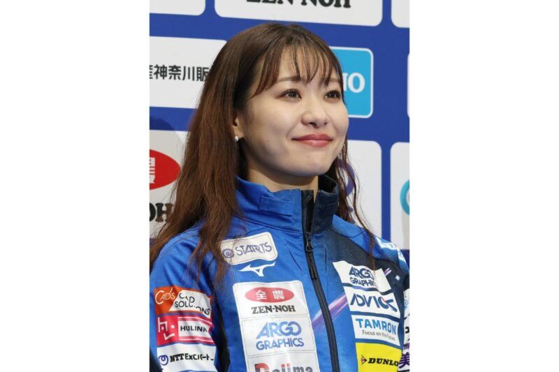 冰壺選手「吉田知那美」的愛車曝光！ 她與「國產 SUV」的合照公開！ 還有與「已故父親」的回憶之車，到底是哪一款呢？