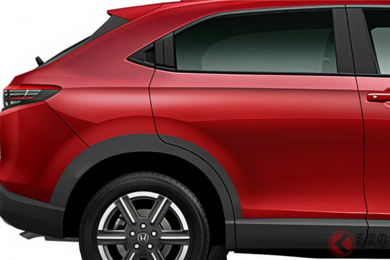 275萬日圓！Honda新「4WD小型SUV」登場！ 比最上級版本便宜145萬日圓！「黑色基調」外觀超有質感！全長4.3公尺「剛剛好尺寸」魅力滿滿的「Vezel」入門款登場！