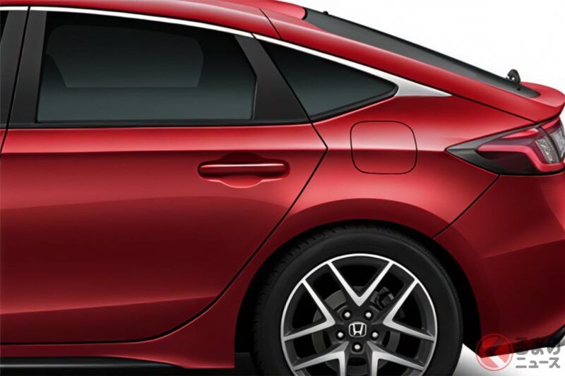 本田全新「掀背車」上市！ 全長4.5米「剛剛好的尺寸」，比頂規款「便宜85萬日圓」！ 性能「提升1.5倍」的簡約版亮眼登場！ 最便宜的「Civic」到底是怎樣的車呢？