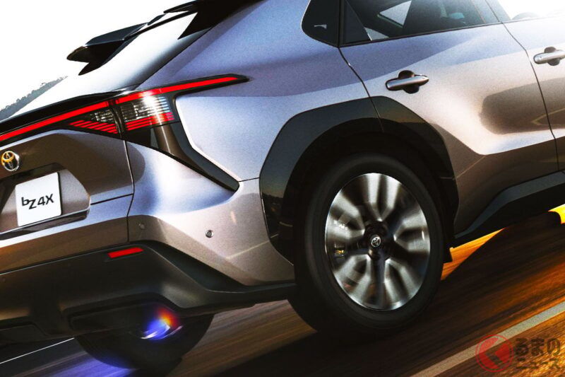 豐田發表了全新的「SUV」後，引起了超大的迴響！ 價格比之前便宜了「約70萬日圓」，不少人都說「這價格更親民，太棒了！」 同時性能也大幅提升，達到「340匹馬力」的爆發性輸出，真的超猛！ 這次大幅進化的「新款 bZ4X」正式登場！