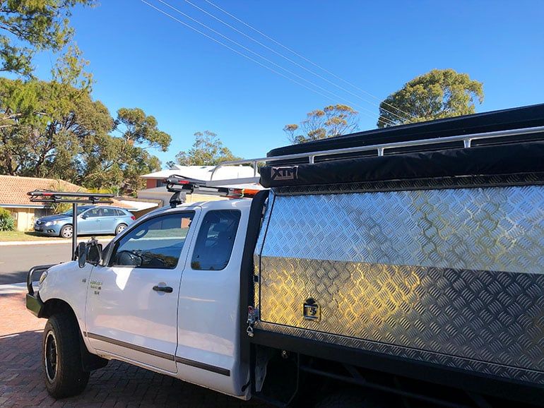 【車中泊】工作車變為露營車! 為將替換行李的工程減到最小而進行DIY改造
