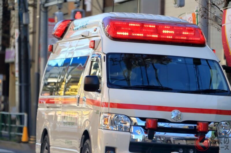 「因為警報聲太吵了」男子向緊急行駛中的救護車投擲錢包被逮捕，甚至影響病患運送！關於救護車你需要知道的事